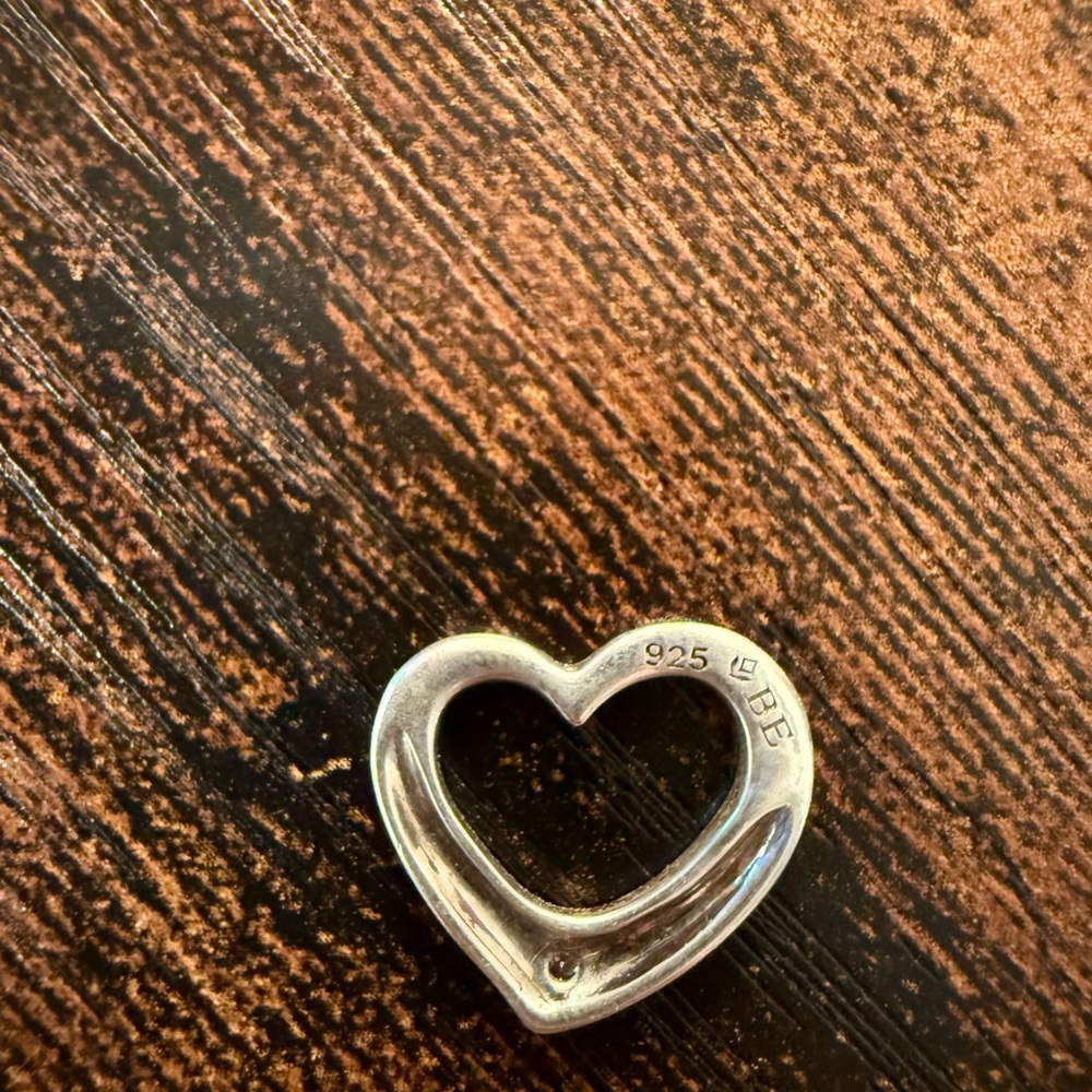 Brilliant Earth sterling Silver Heart Pendant with diamond accent - Picture 2 of 4